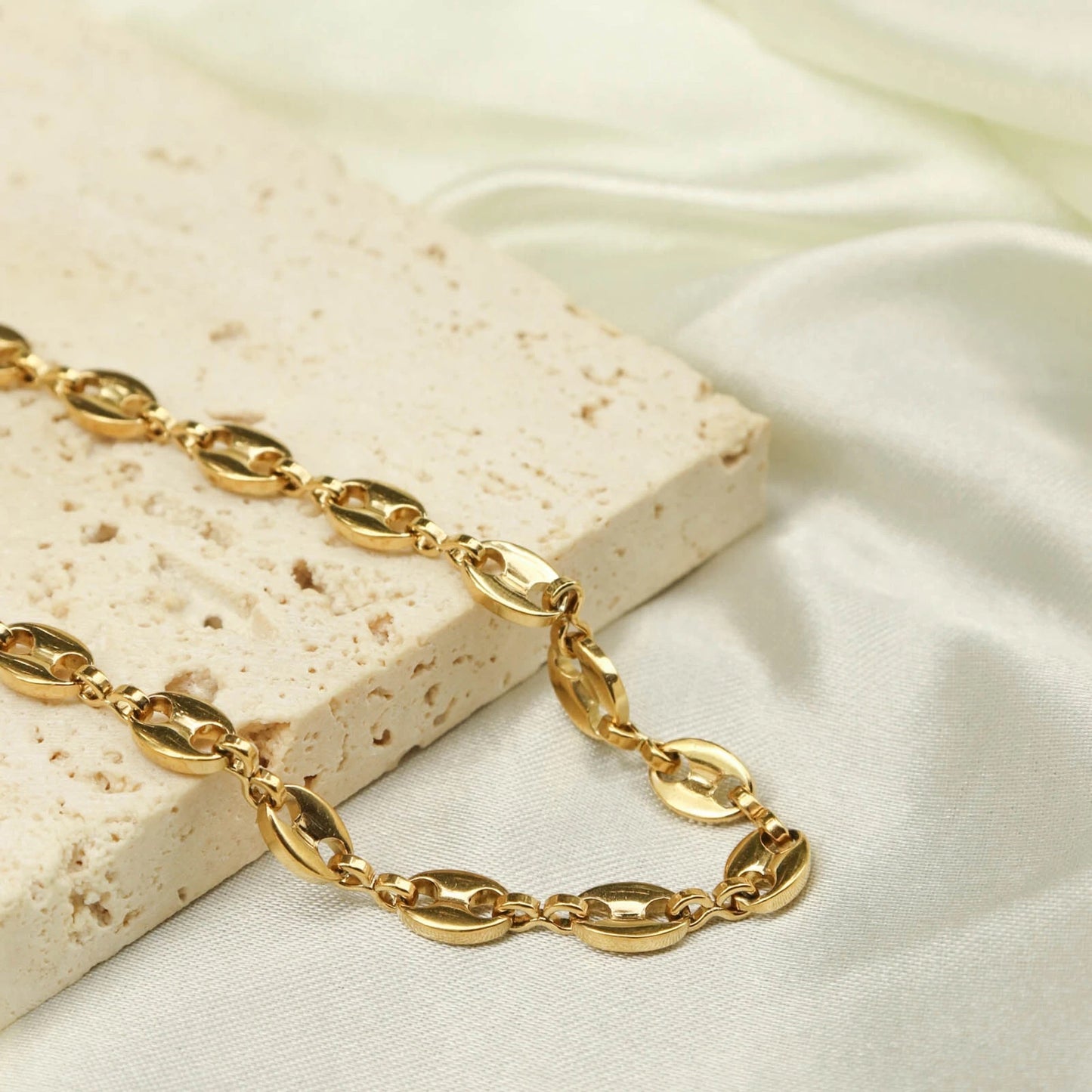 Arya Choker
