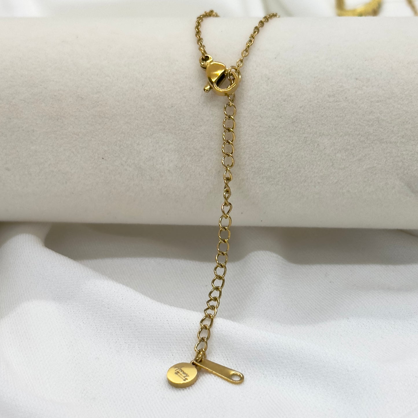 Dare to Shimmer Necklace
