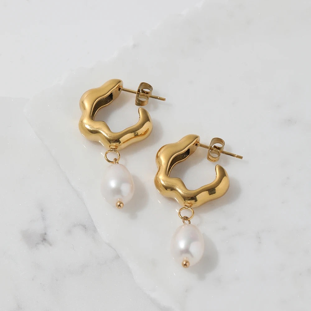 Audrey Pearl Hoops