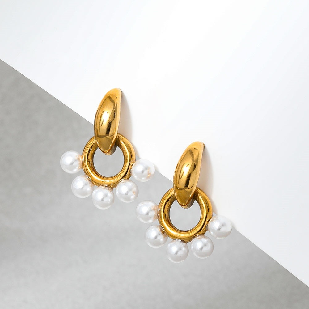 Naomi Pearl Earrings
