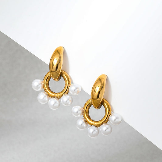 Naomi Pearl Earrings