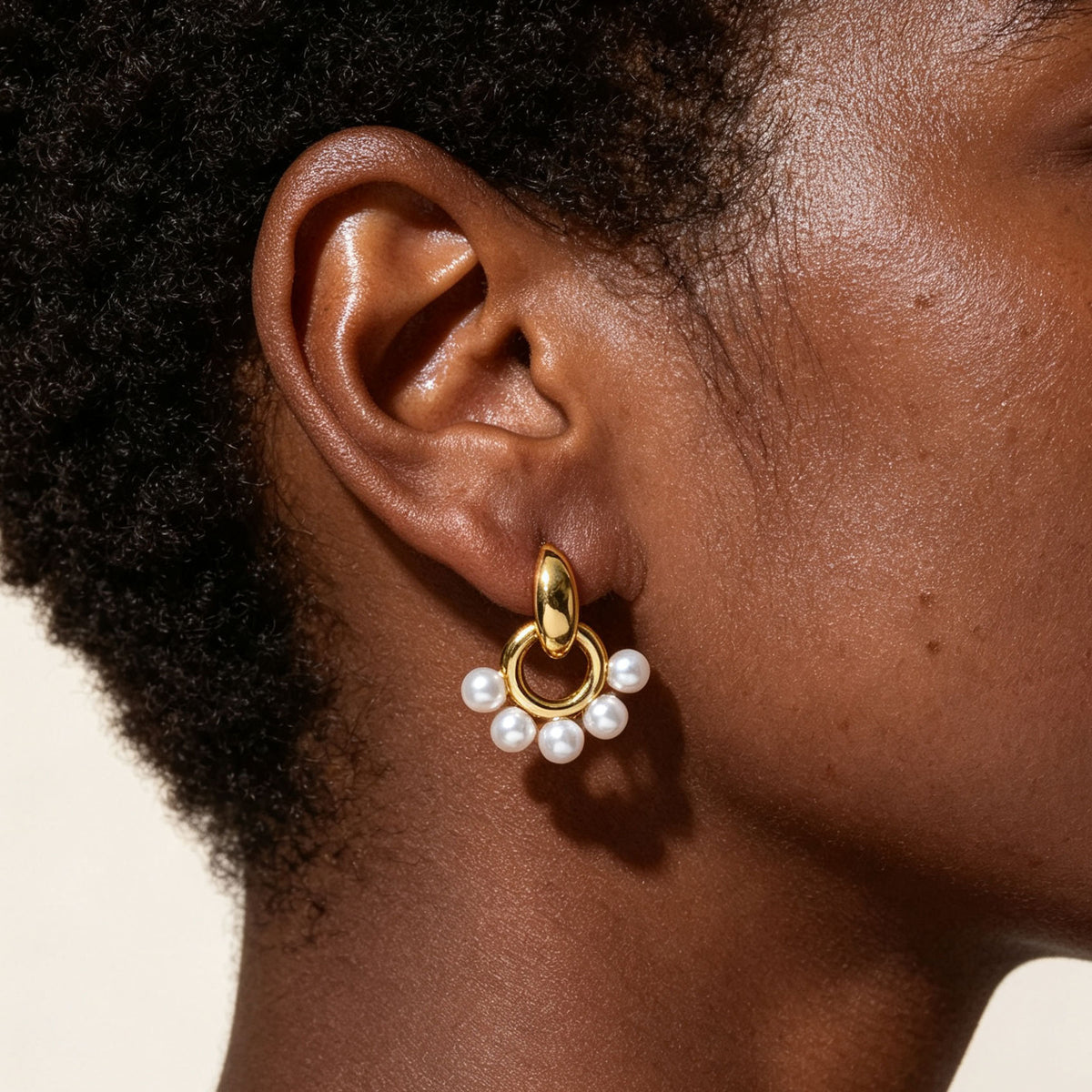 Naomi Pearl Earrings