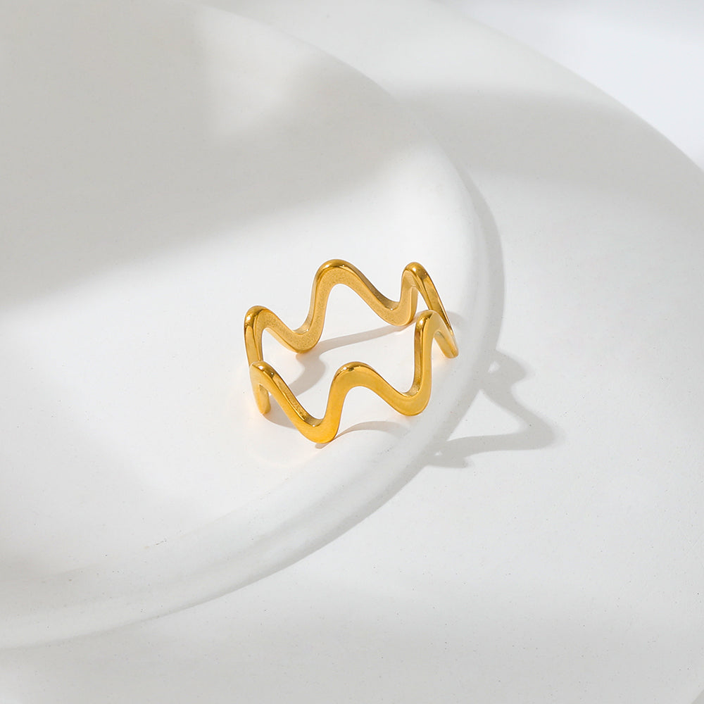 Wavy Ring