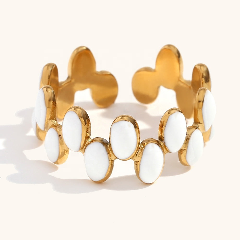 Olivia Ring