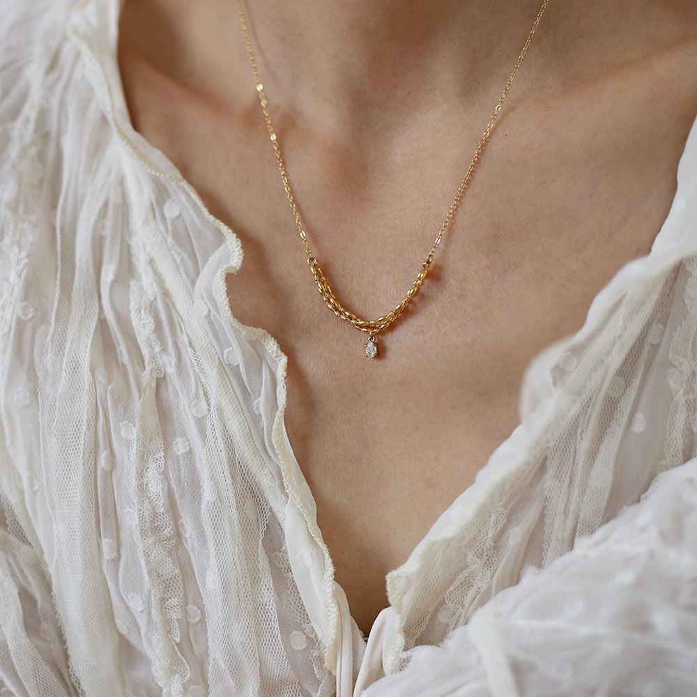 Amelia Solitaire Necklace