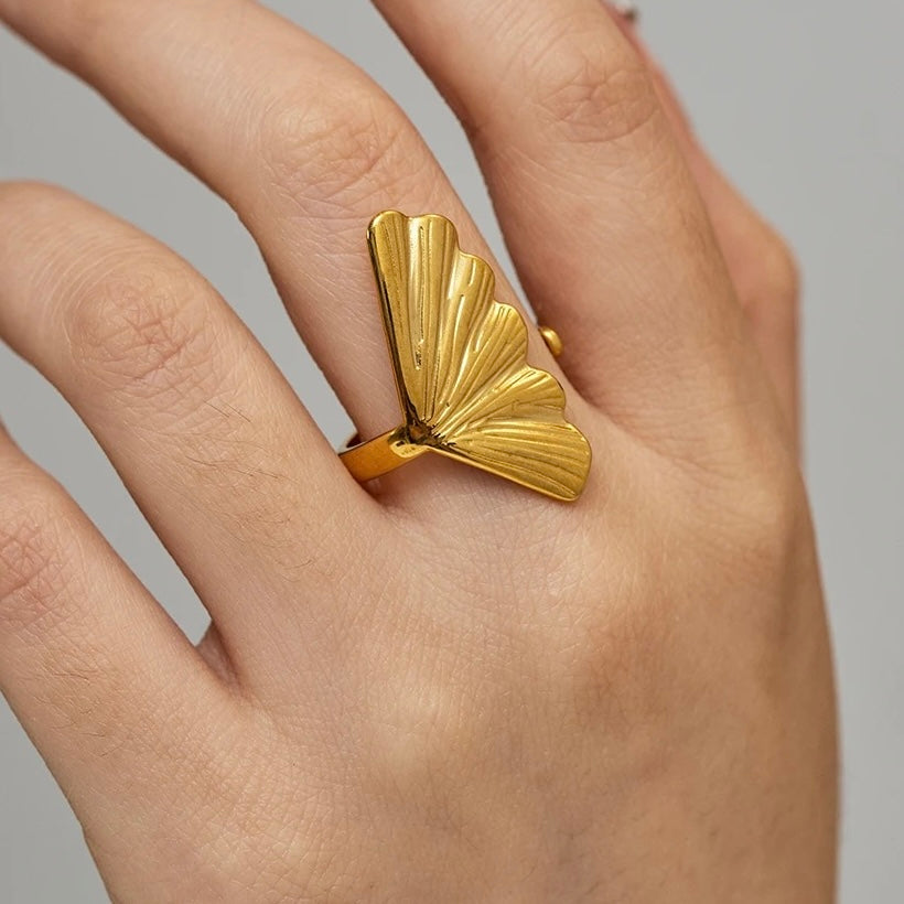 Marcis Leaf Ring