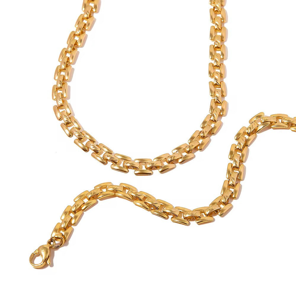 Elizabeth Linked Necklace