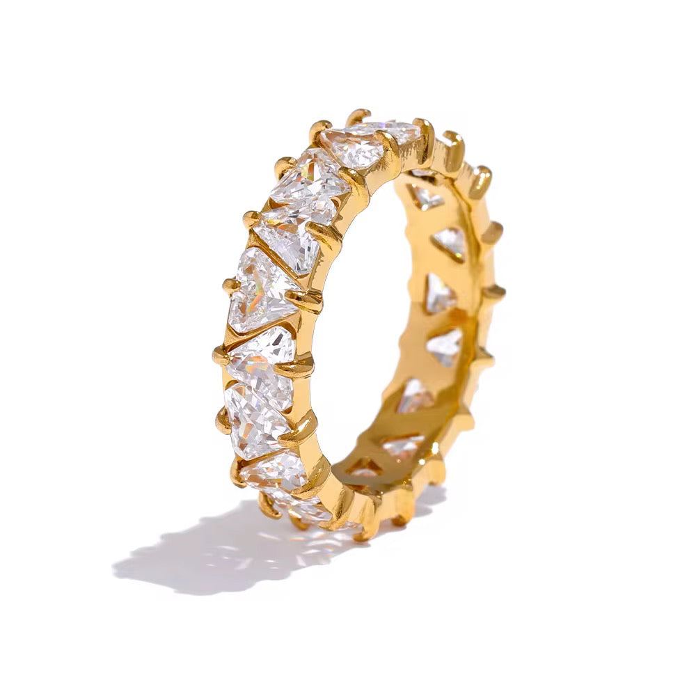 Amelia Ring